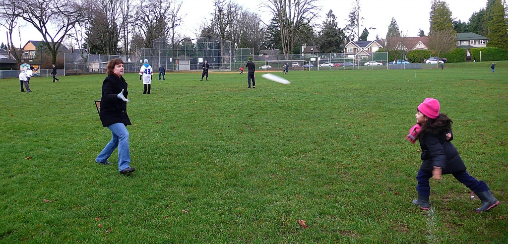League_NewFrisbee05